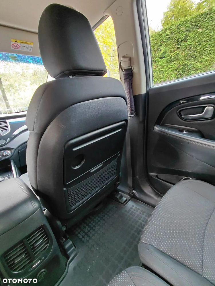 Kia Carens 1.6 GDI M 7os EU6 - 6