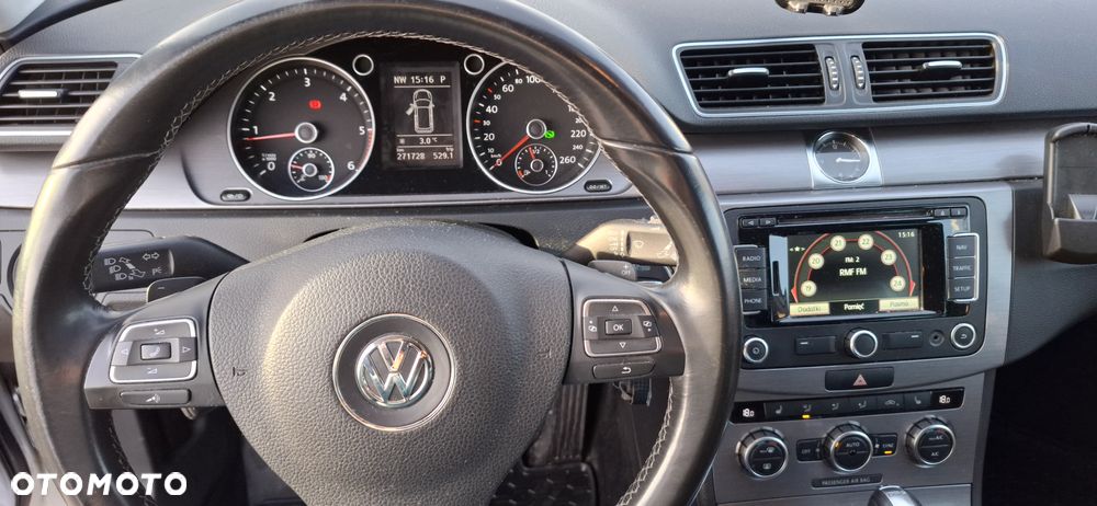 Volkswagen Passat 2.0 TDI Comfortline DSG - 6
