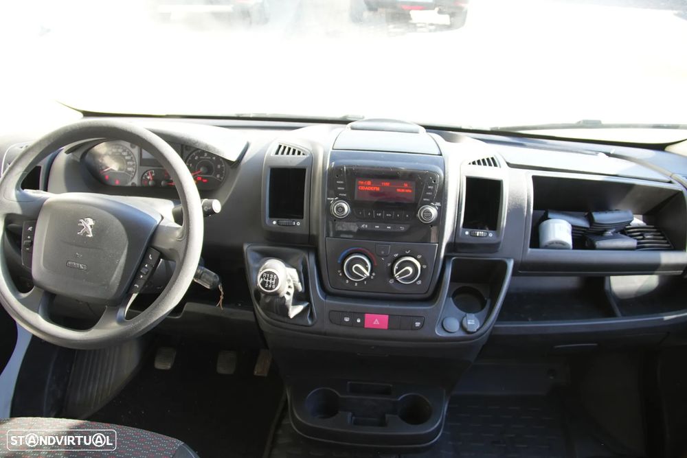 Peugeot Boxer 7Lugares 2.2BlueHDI 165cv - 12