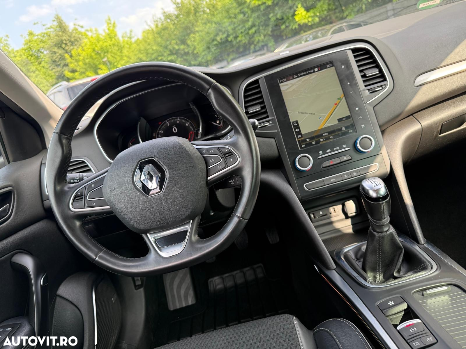 Renault Megane Grandtour ENERGY TCe 130 BOSE EDITION - 13