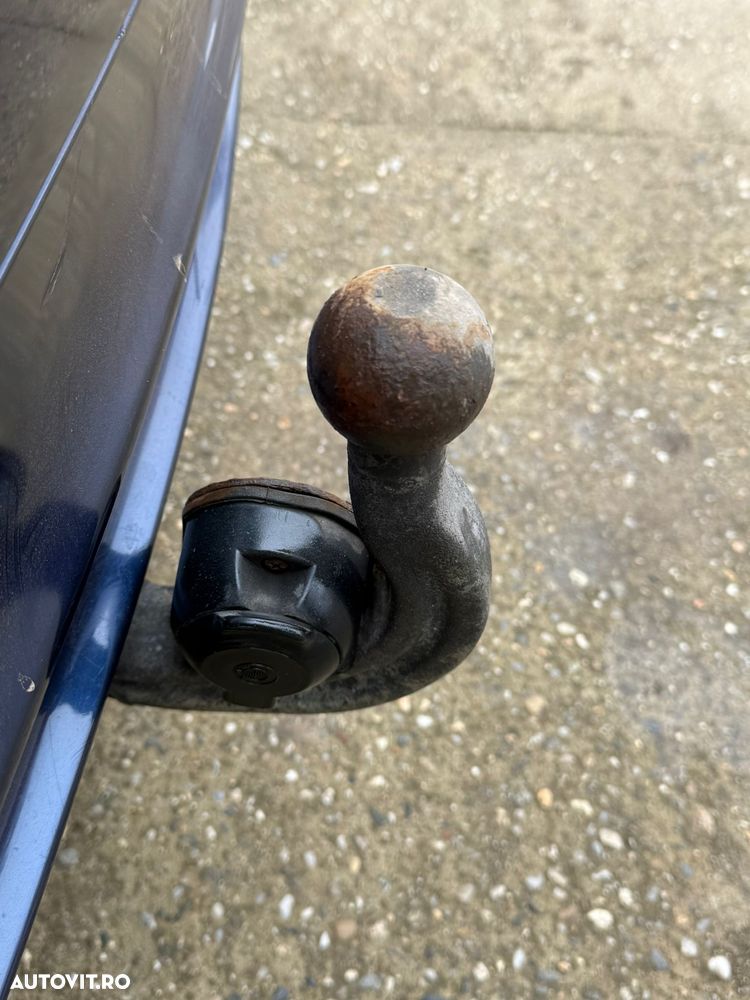 BMW Seria 3 320d DPF - 12