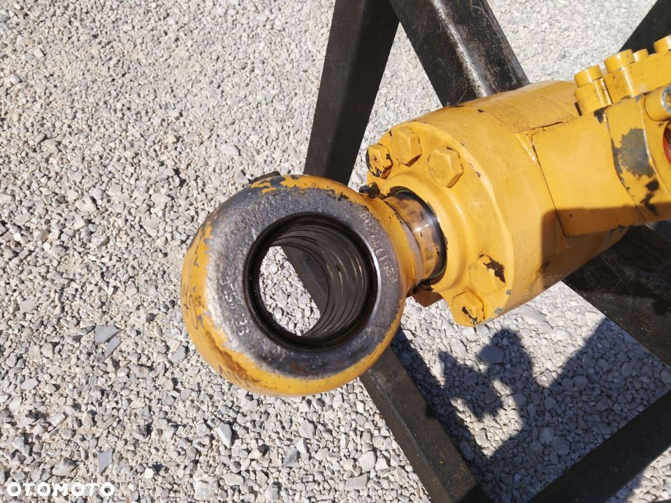 Siłownik hydrauliczny koparki Liebherr A316 A309 A312 A314 A900 A902 A904 - 8