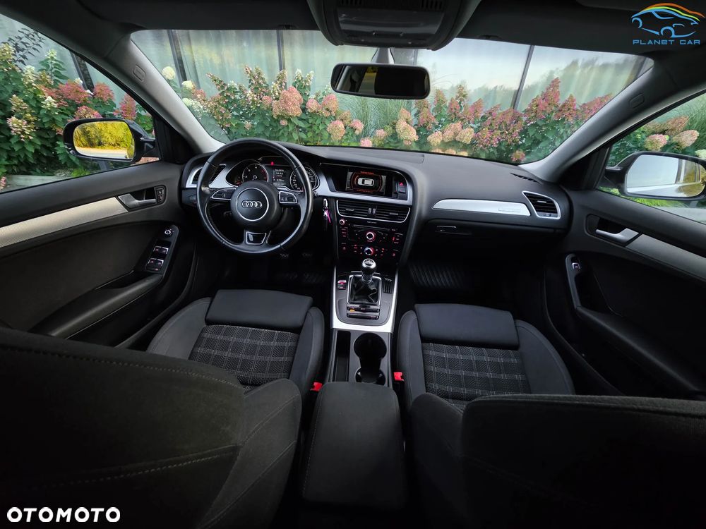 Audi A4 Avant 2.0 TDI DPF quattro Attraction - 24