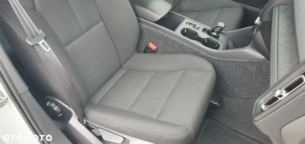 Volvo XC 40 T3 Momentum Core - 35