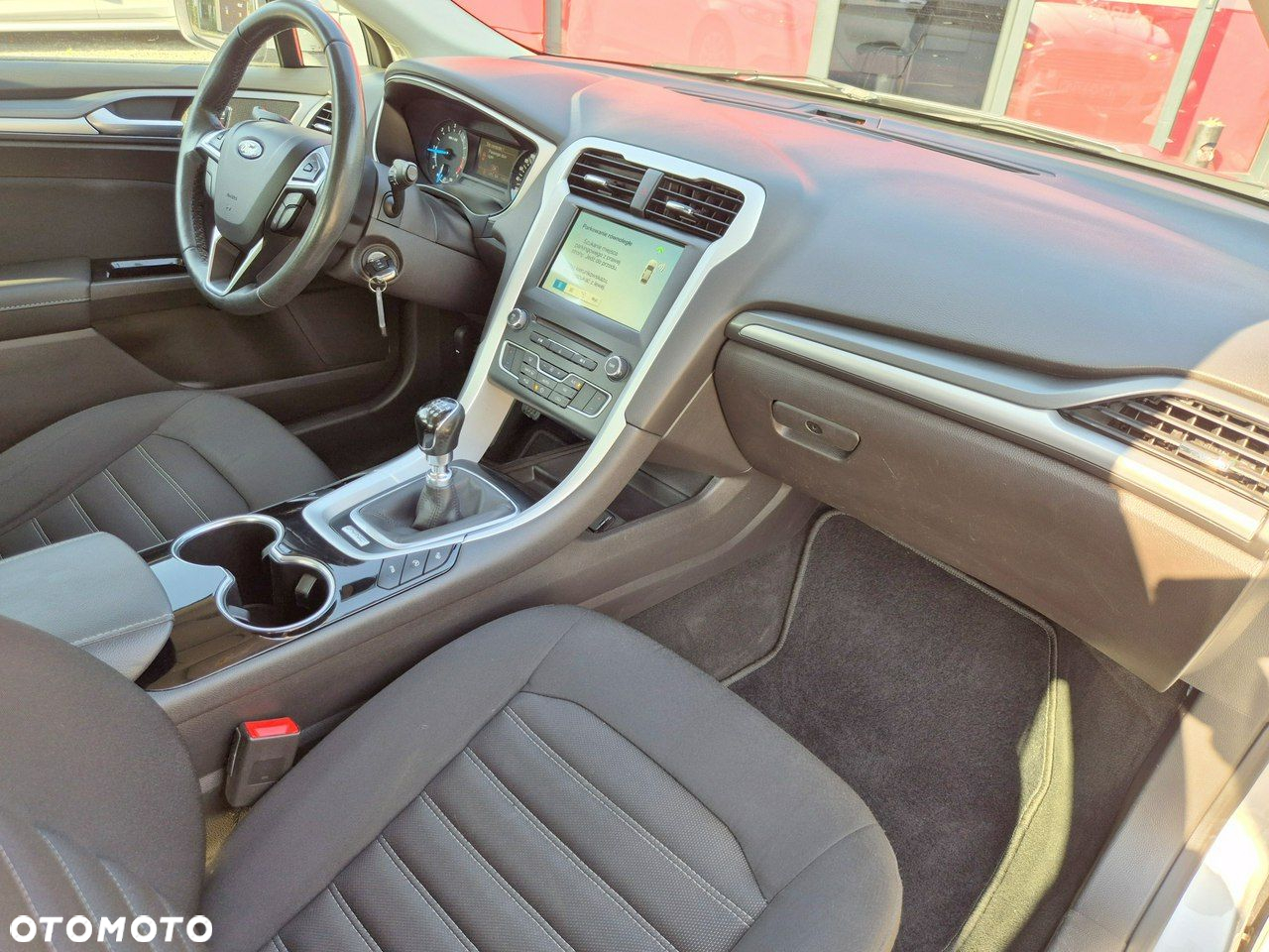 Ford Mondeo - 17