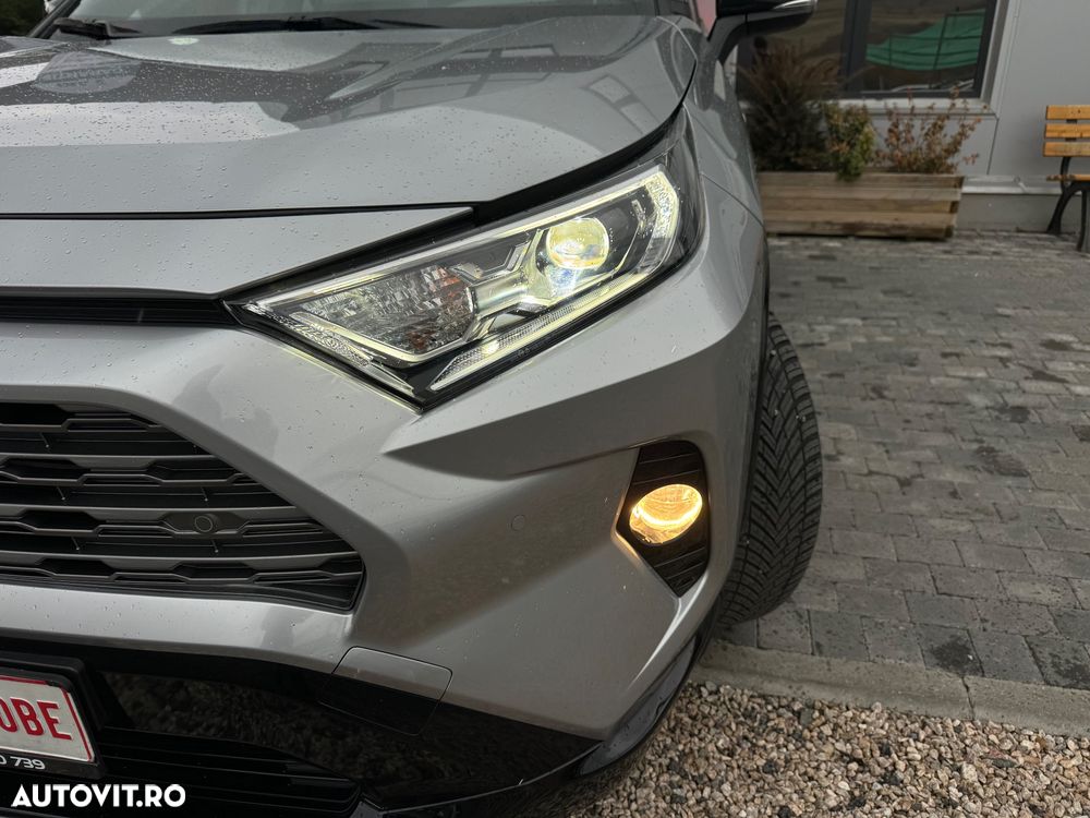 Toyota RAV4 2.5 4x4 Hybrid Team Deutschland - 30