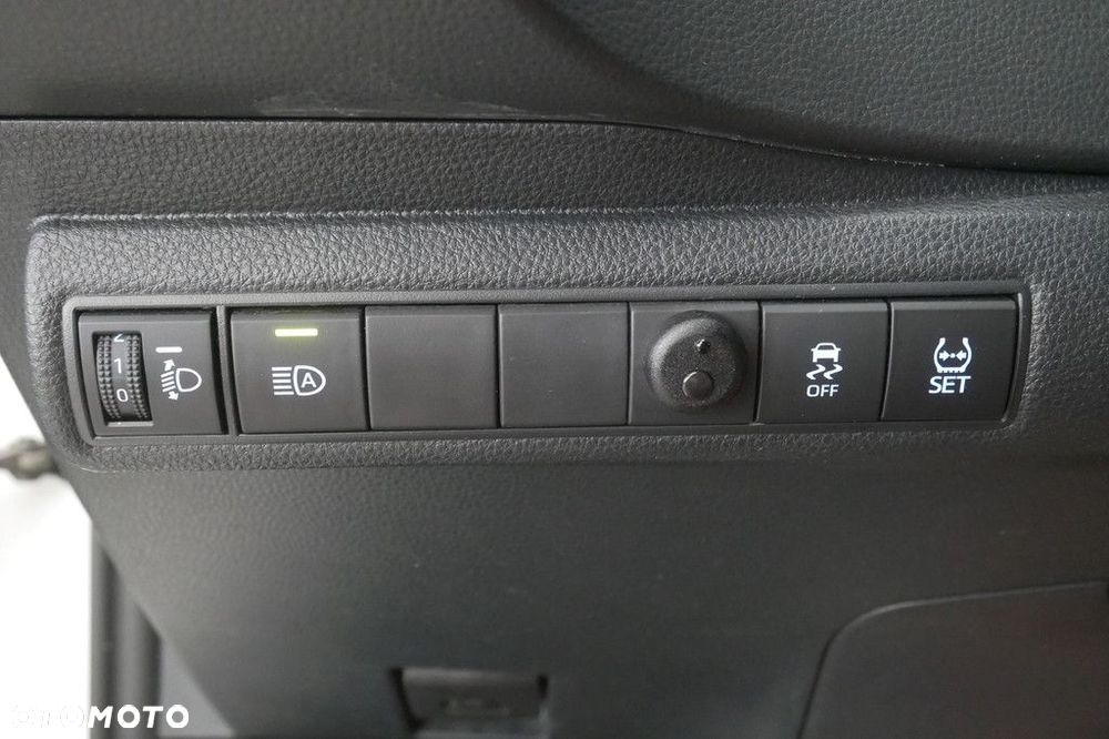 Toyota Corolla 1.8 Hybrid Comfort - 25