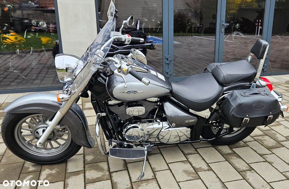 Suzuki Intruder