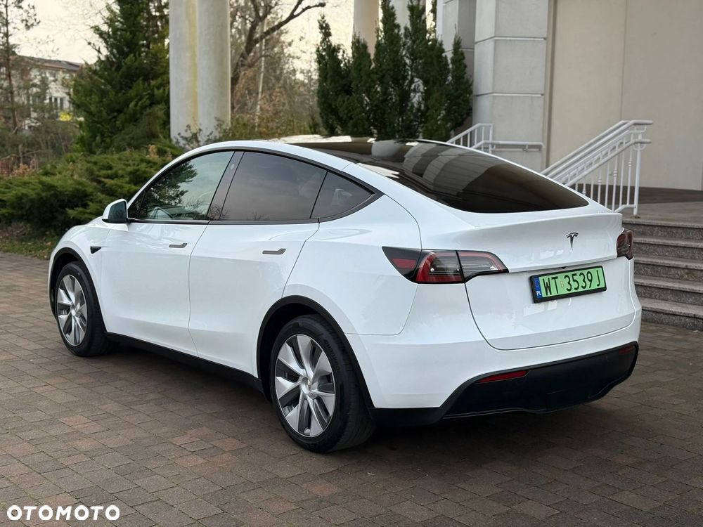 Tesla Y Standard - 5