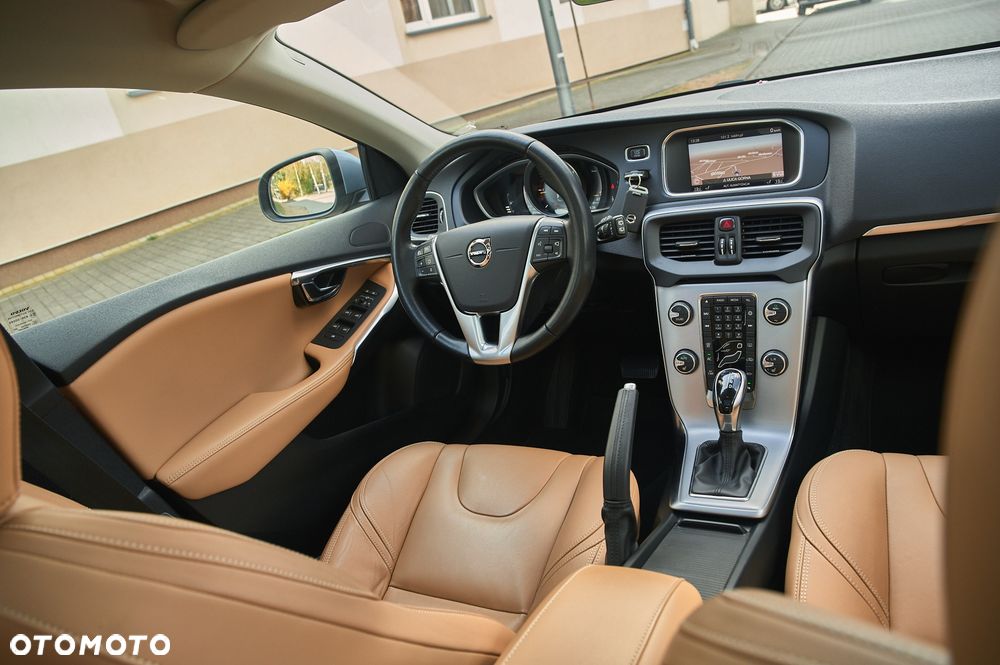 Volvo V40 D2 Geartronic Inscription - 34
