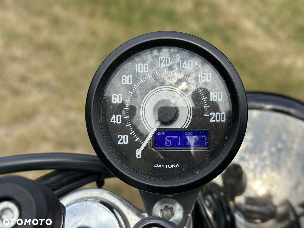 Harley-Davidson Sportster Custom 1200C - 12