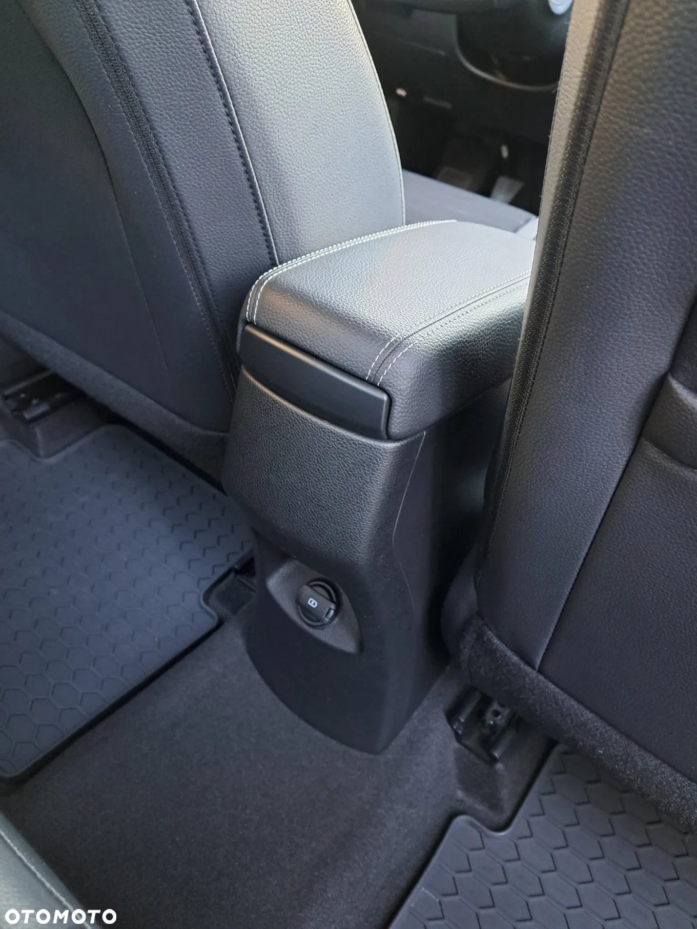 Kia Stonic 1.4 L - 21