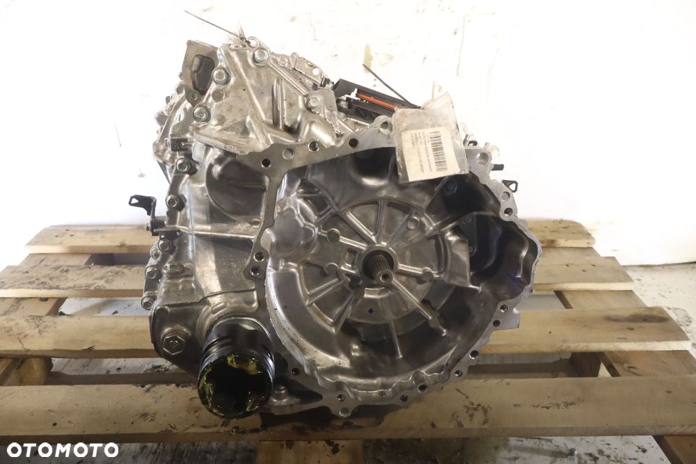 SKRZYNIA BIEGÓW AUTOMAT  TOYOTA COROLLA E21 GR SPORT 1.8HYBRID 1CA525 - 1