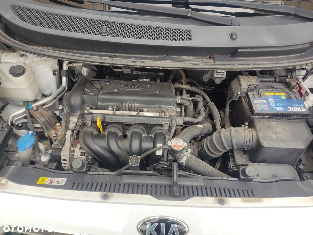 Kia Venga 1.6 Business Line - 15