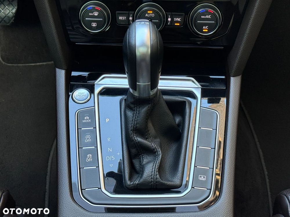 Volkswagen Passat 2.0 TSI BMT Highline DSG - 31