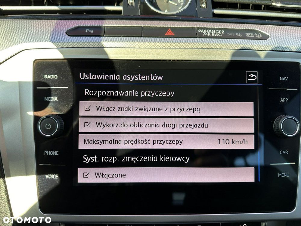 Volkswagen Passat Variant 2.0 TDI SCR DSG - 25