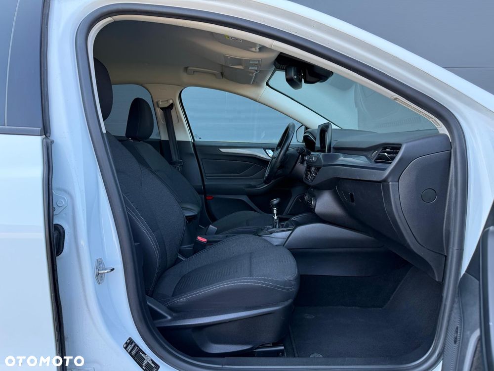 Ford Focus 1.0 EcoBoost Active - 14