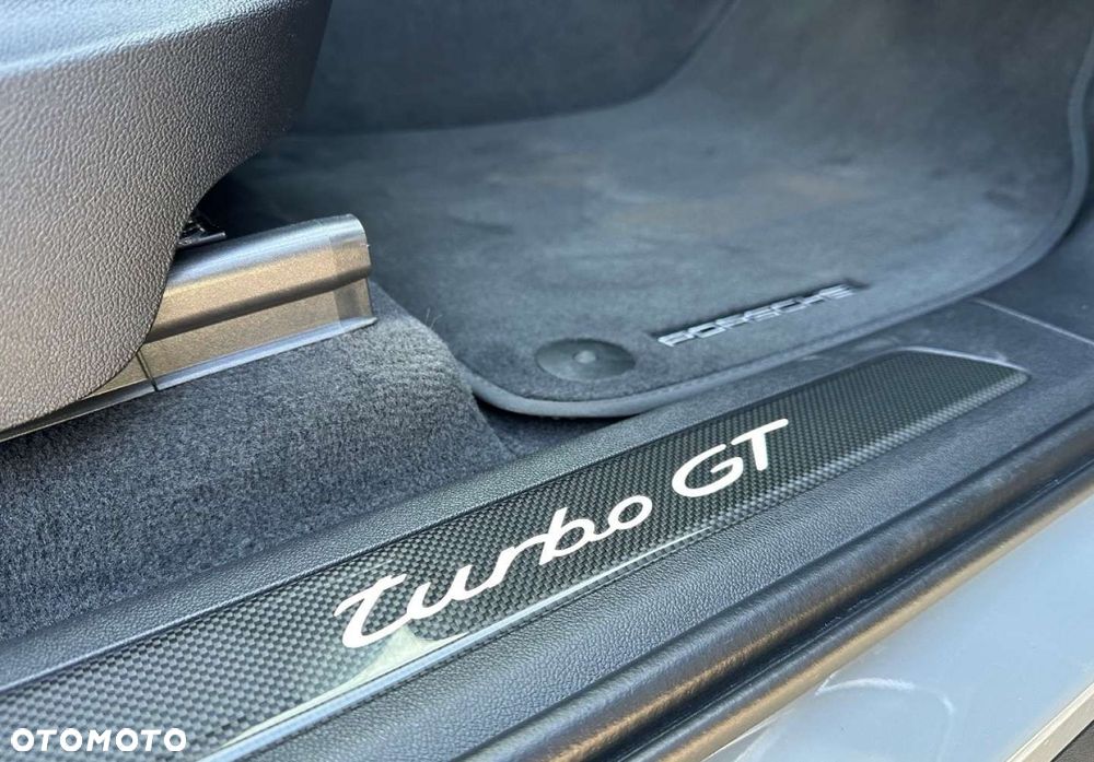 Porsche Cayenne - 35