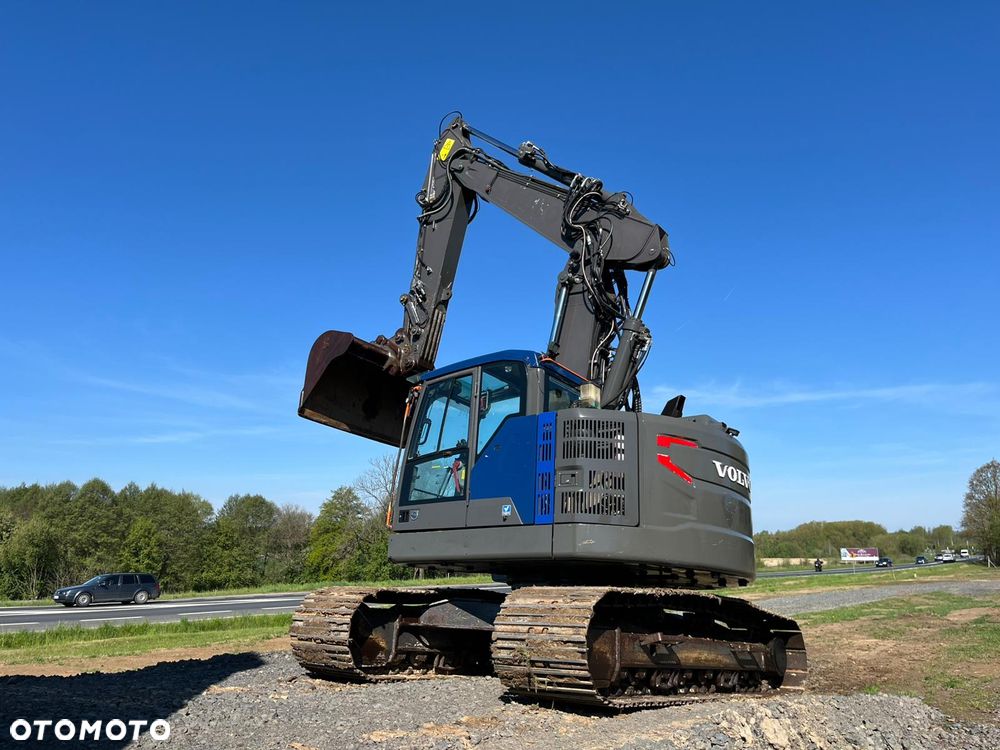 Volvo ECR235EL - 1