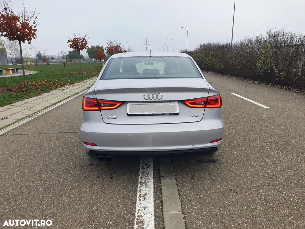 Audi A3 1.4 TFSI cylinder on demand Limousine S tronic Attraction - 4