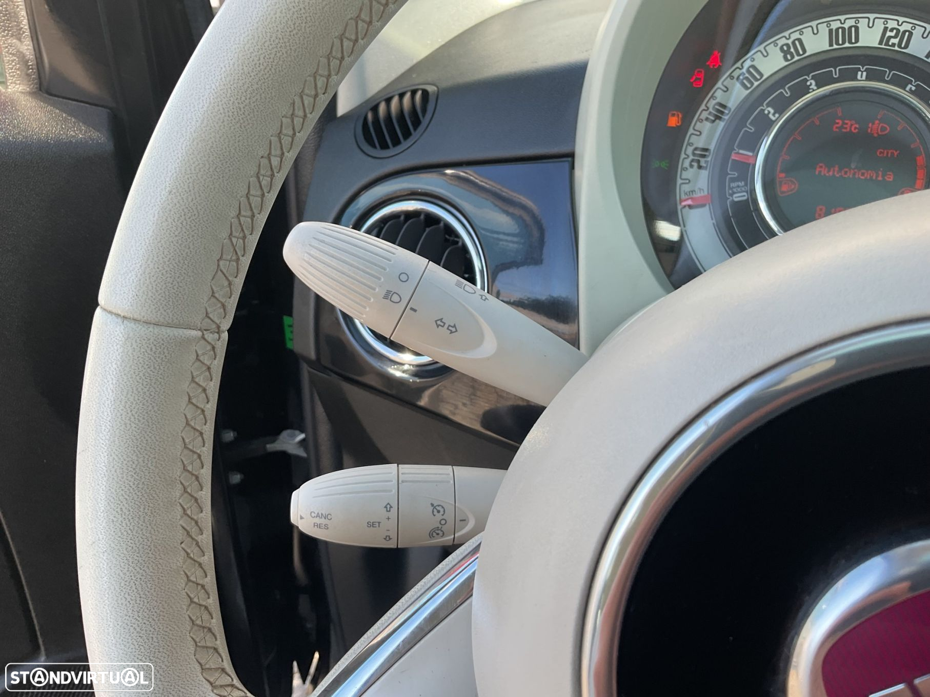 Fiat 500 1.0 Hybrid Lounge - 40
