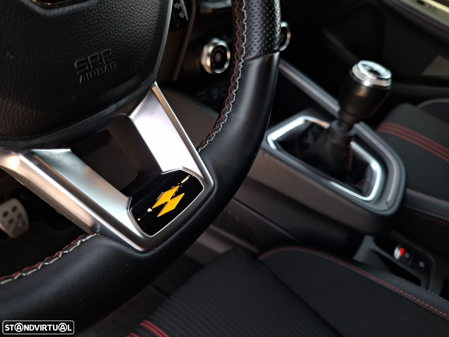 Renault Clio 1.0 TCe RS Line - 28
