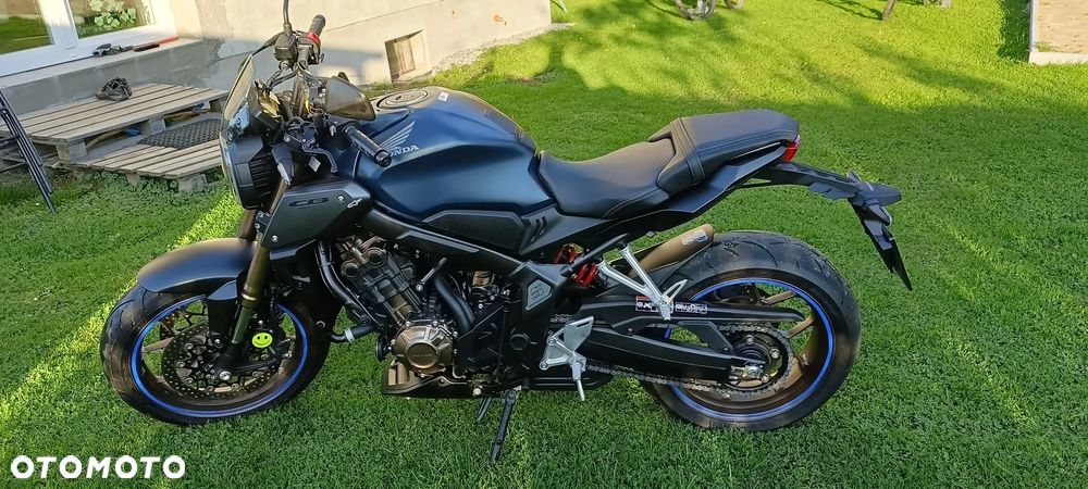 Honda CB - 2
