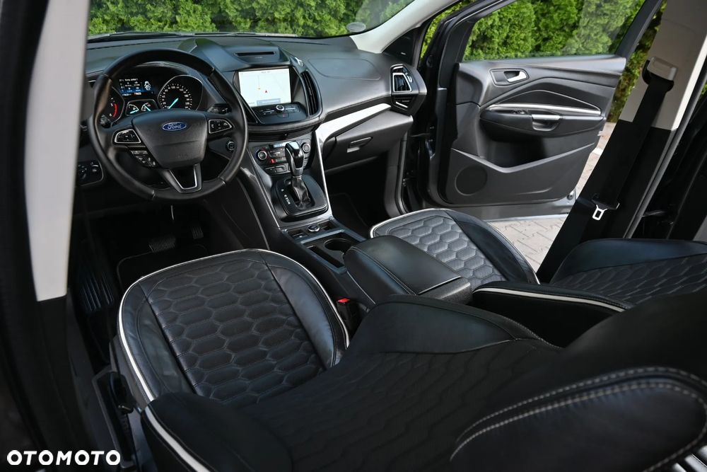 Ford Kuga 2.0 TDCi 4x4 Vignale - 24
