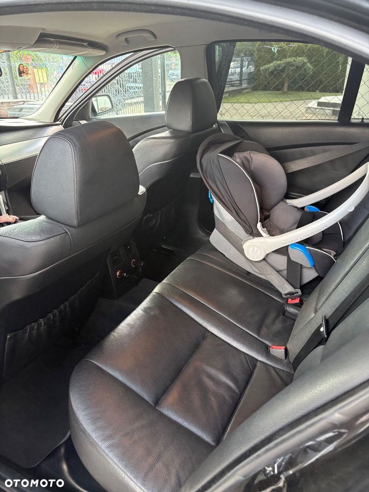BMW Seria 5 525i - 15