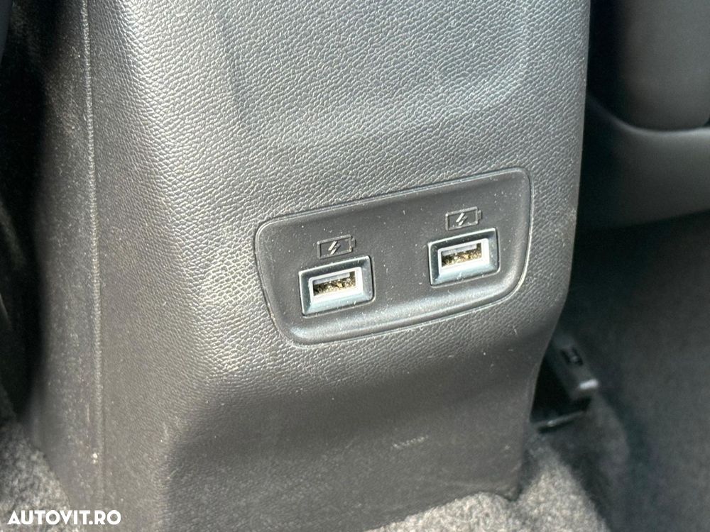 Peugeot 2008 PureTech 130 EAT8 GT Exclusive - 27