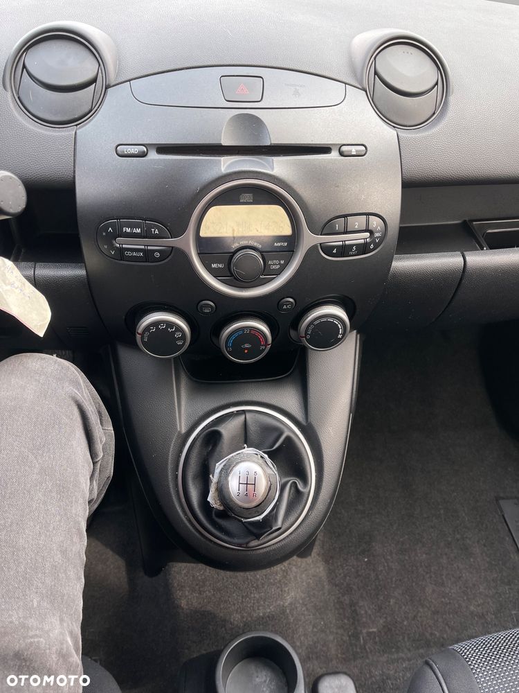 Mazda 2 1.5 Dynamic - 19