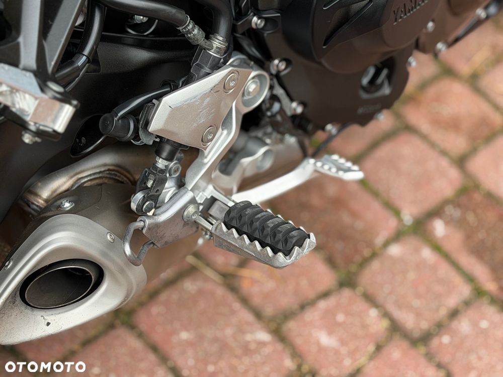 Yamaha MT - 24