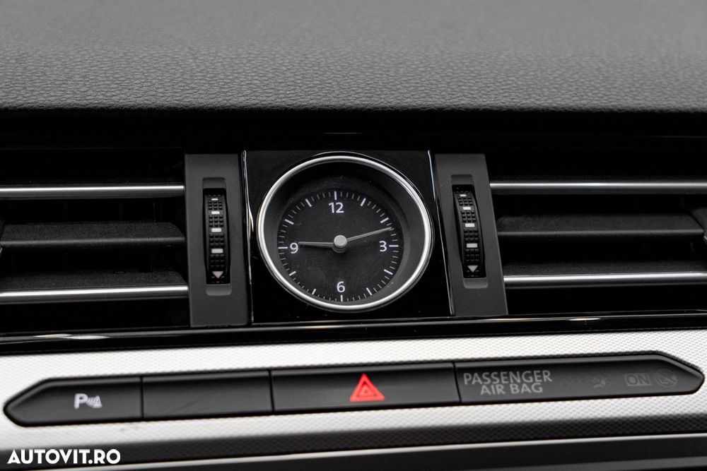 Volkswagen Passat 2.0 TDI DSG Trendline - 38