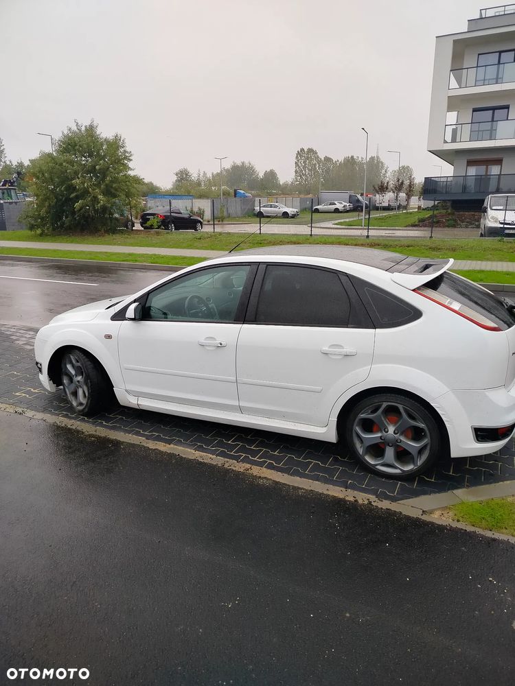 Ford Focus 1.6 TDCi Ambiente - 4