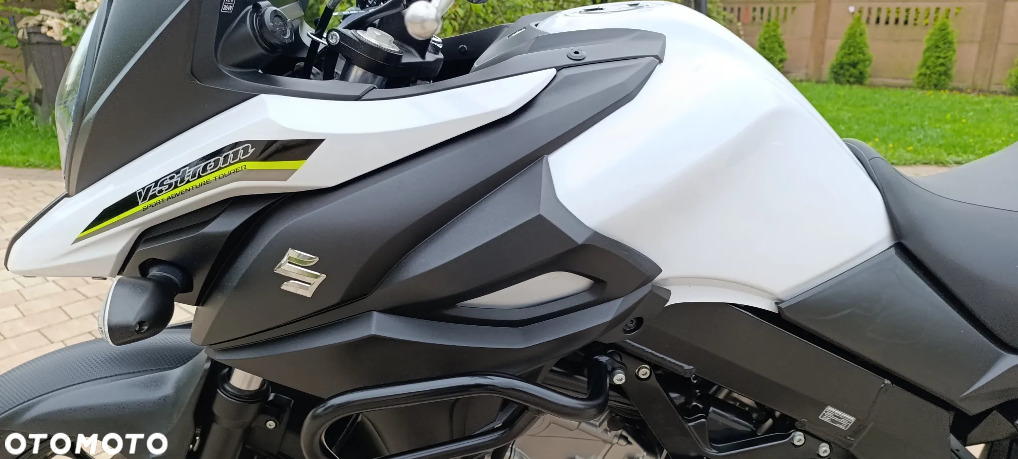Suzuki V-STROM - 37