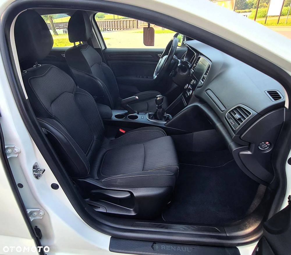 Renault Megane 1.5 dCi Zen - 27