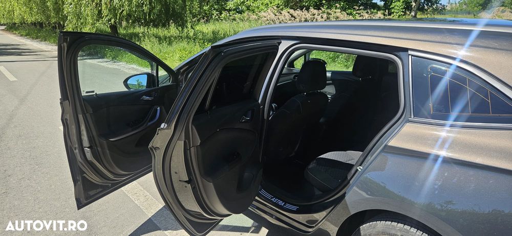 Opel Astra 1.6 CDTI ECOTEC Start/Stop Dynamic - 8