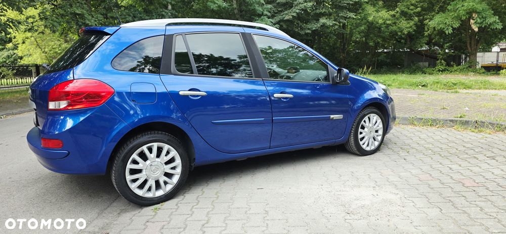 Renault Clio - 14