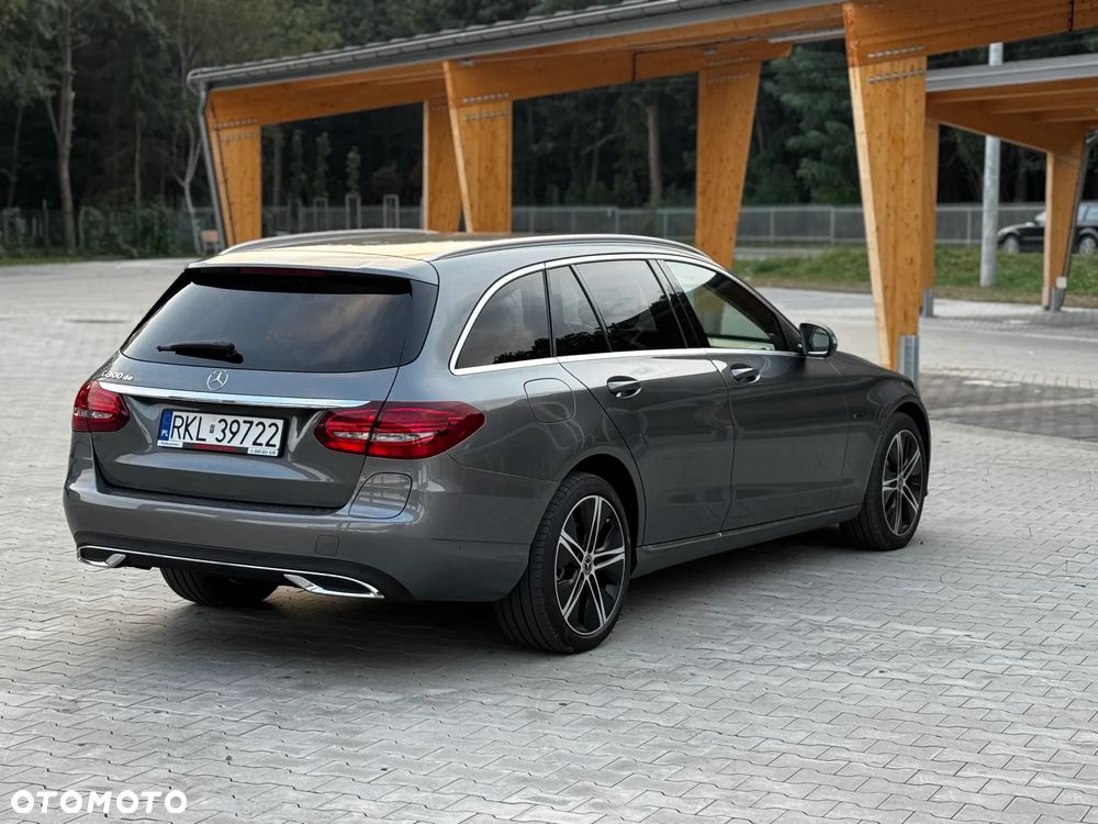 Mercedes-Benz Klasa C 220 d T 9G-TRONIC Avantgarde - 4
