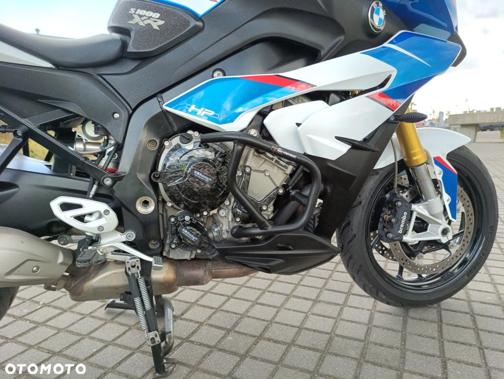 BMW XR - 19