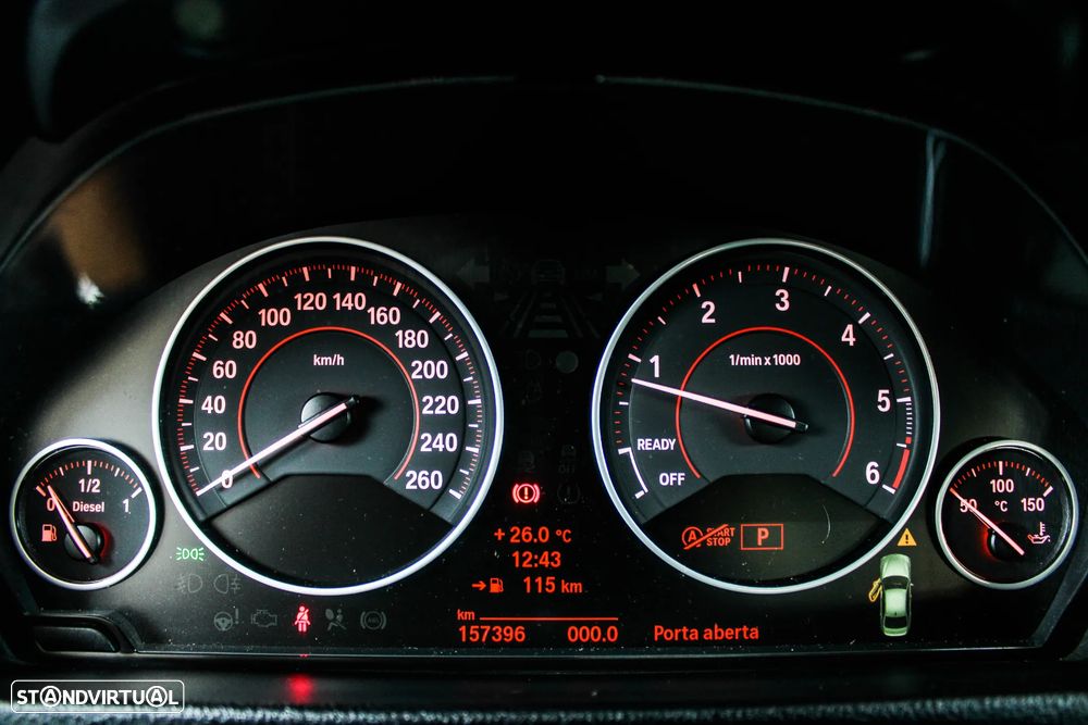 BMW 318 d Auto Line Sport - 31