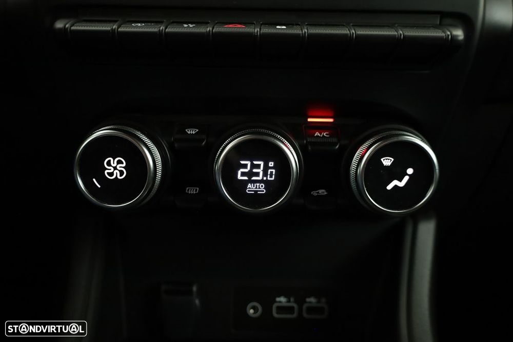 Renault Captur 1.0 TCe Techno Bi-Fuel - 12