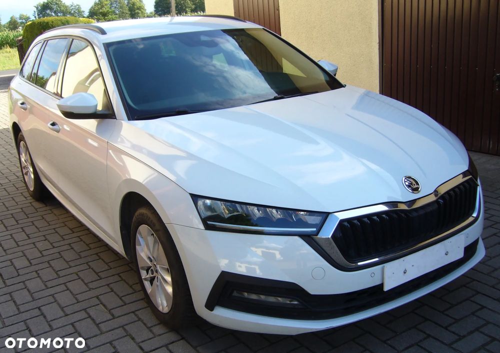 Skoda Octavia 2.0 TDI Ambition DSG - 3