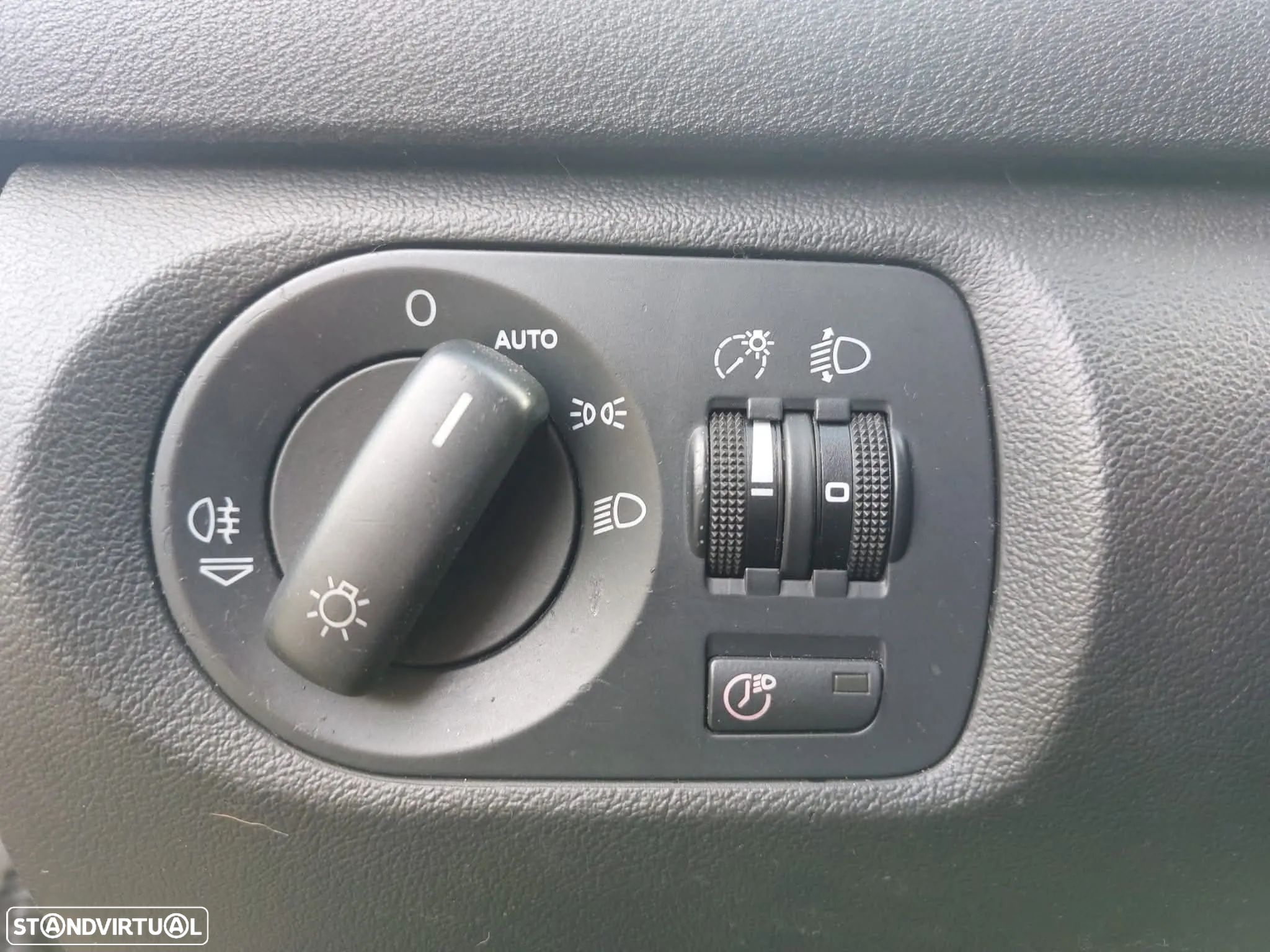 Audi A3 Sportback 1.6 FSi Ambiente - 8