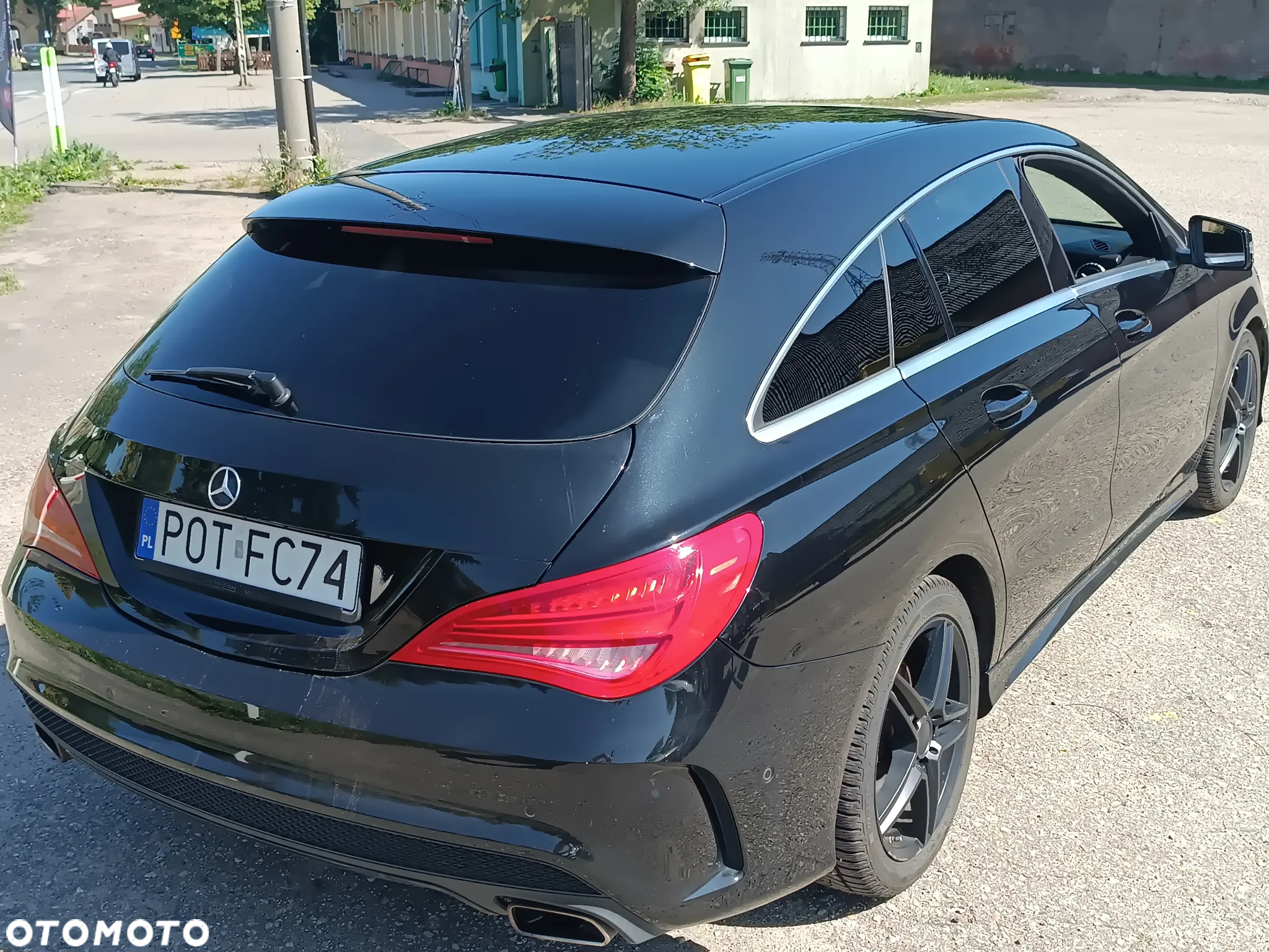Mercedes-Benz CLA 200 AMG Line - 3