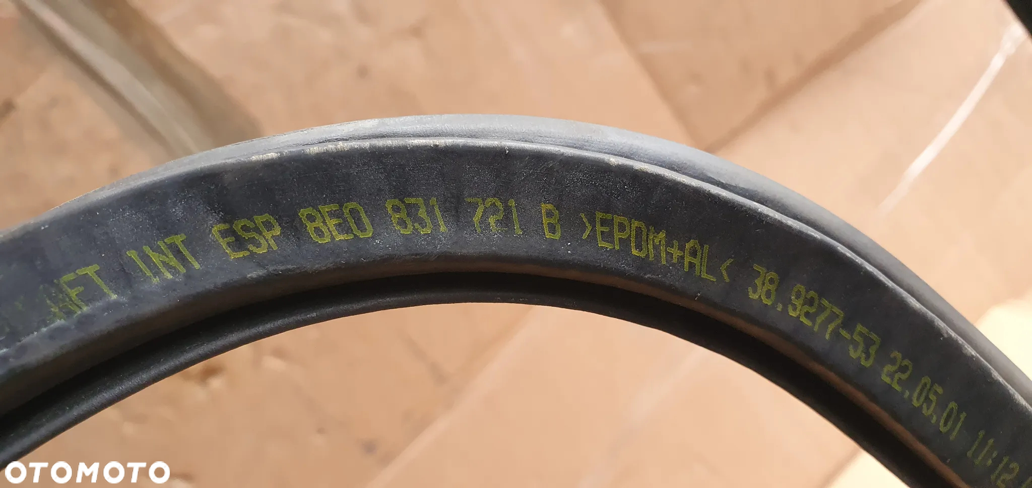 Uszczelka drzwi lewy przód przednia lewa Audi A4 B6 8E0831721B - 4