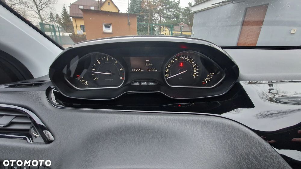 Peugeot 208 1.6 BlueHDi Active - 11