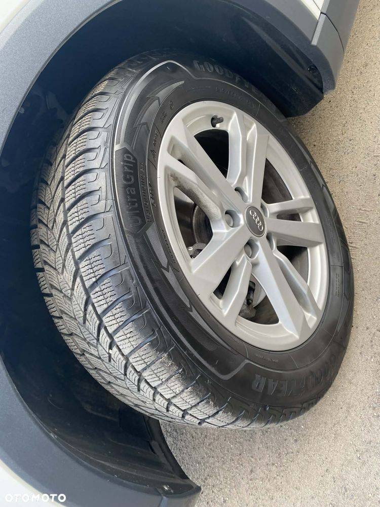 Audi Q3 2.0 TDI S tronic - 25