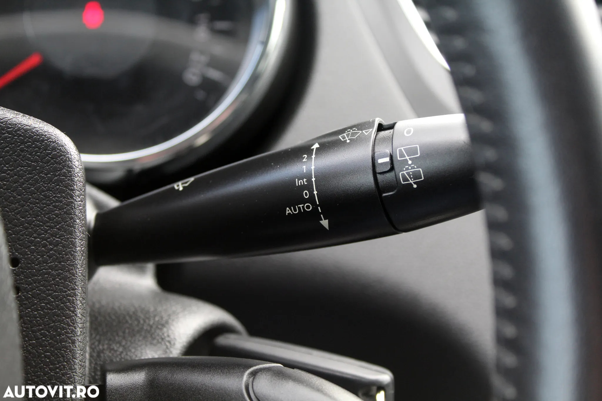 Peugeot 5008 HDI FAP 115 Allure - 19