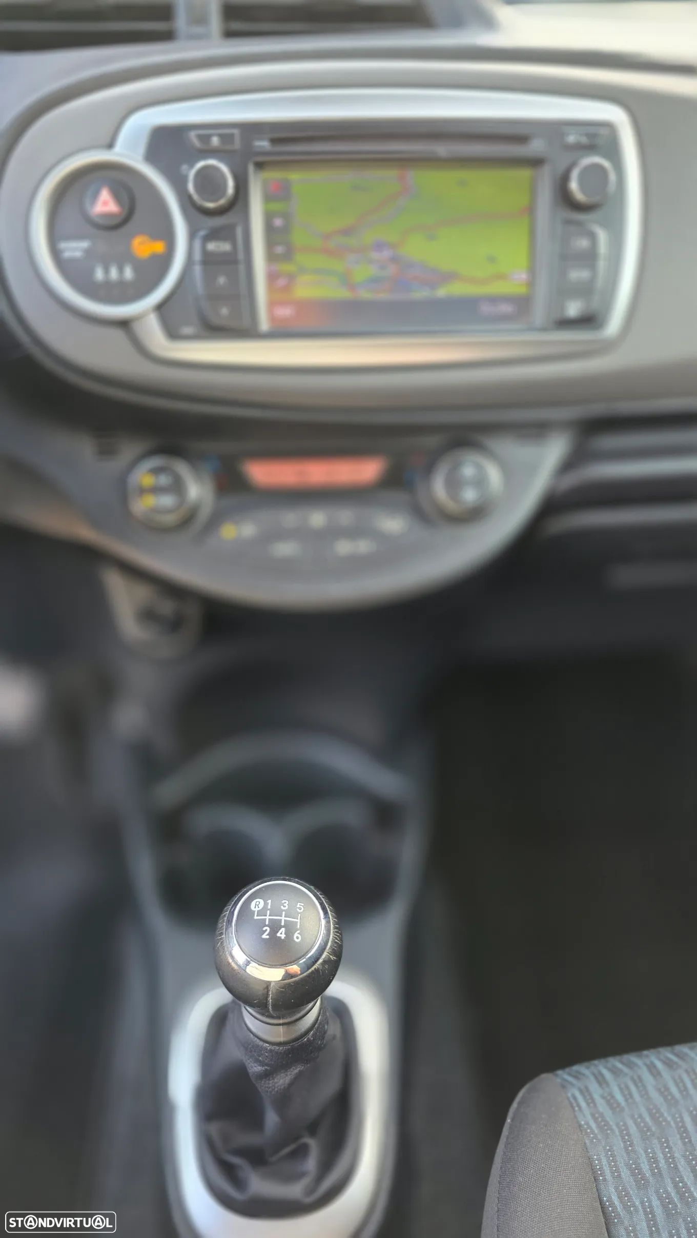 Toyota Yaris 1.4 D-4D Comfort+Navi - 17